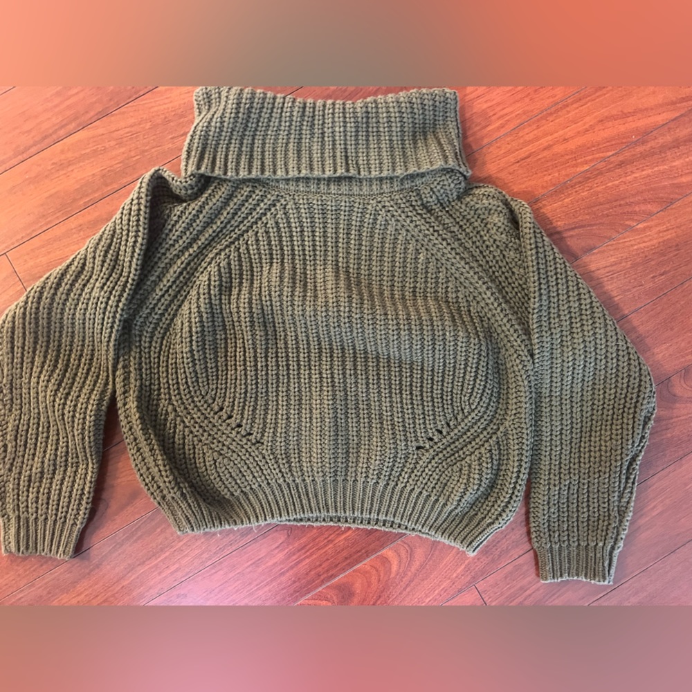 Moon & Madison xs sweater